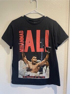 🔥 Official Muhammad Ali "The Greatest" Graphic Tee • Men's M 🥊